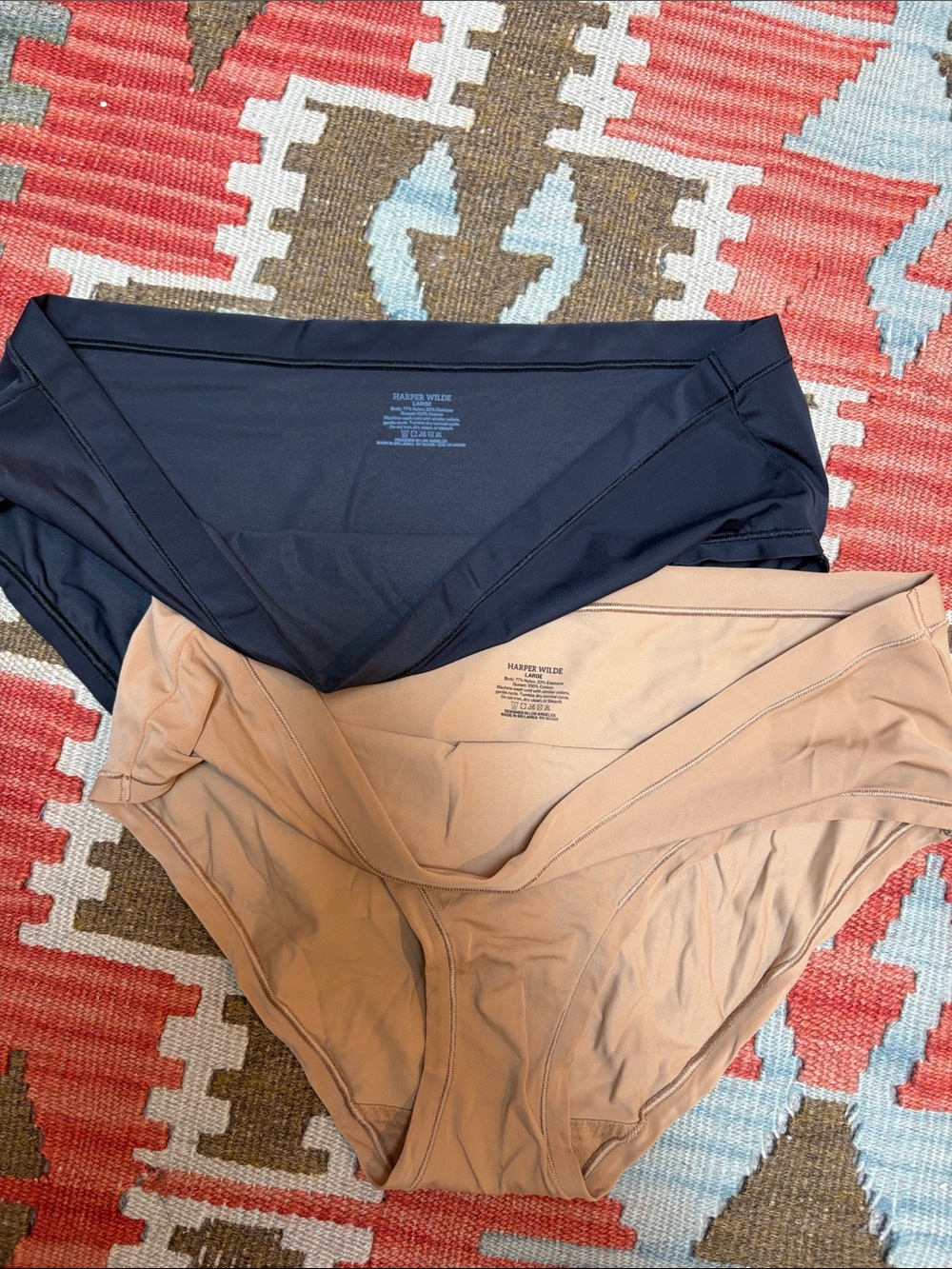 Women's Seamless Bikini Briefs - black & Nude (2-Pack) by Harper Wilde
